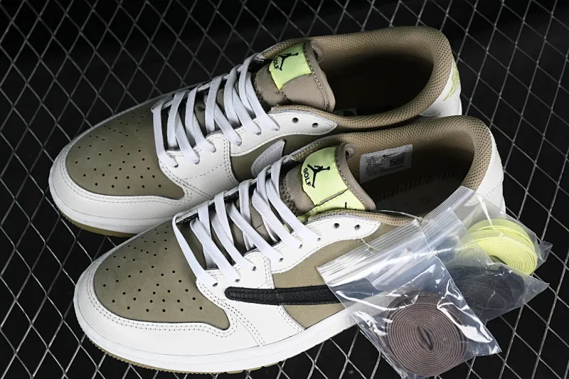All Categories Air Jordan Jordan Series Basketball Shoes Air Jordan 1 Low OG Version Travis Scott x Air Jordan 1 Low G NRC AJ1 Joe 1 Joint Undercut FZ3124-200